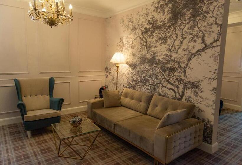 スイート, Splendid 1900