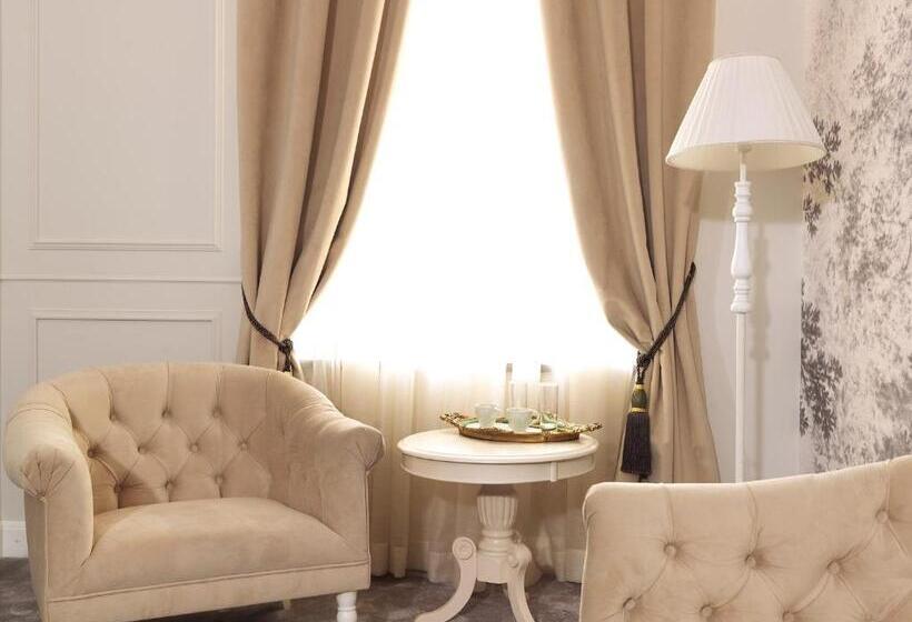 スイート, Splendid 1900