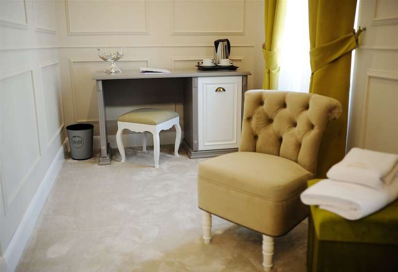 スタンダードルーム, Splendid 1900