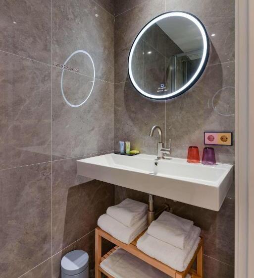 디럭스 룸, Will & Tate City Stay