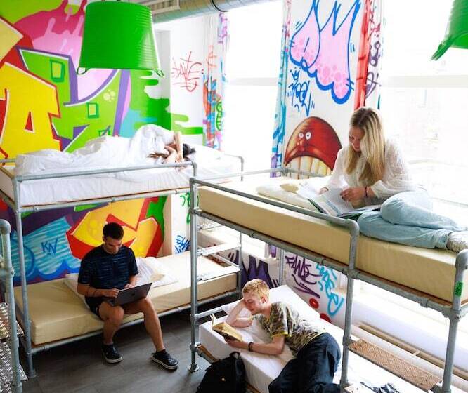 ルームシェアのワンベッド, Will & Tate City Stay