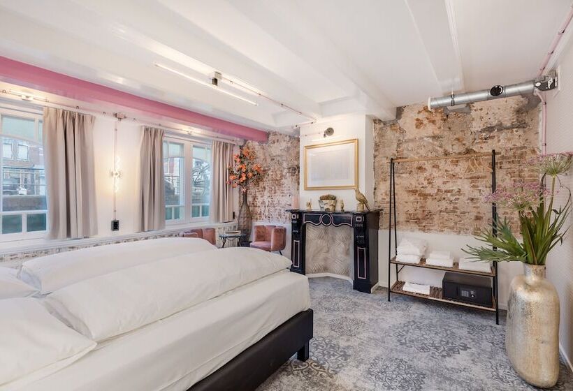 이코노미 룸, Will & Tate City Stay