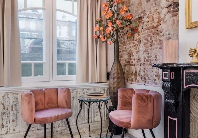 이코노미 룸, Will & Tate City Stay