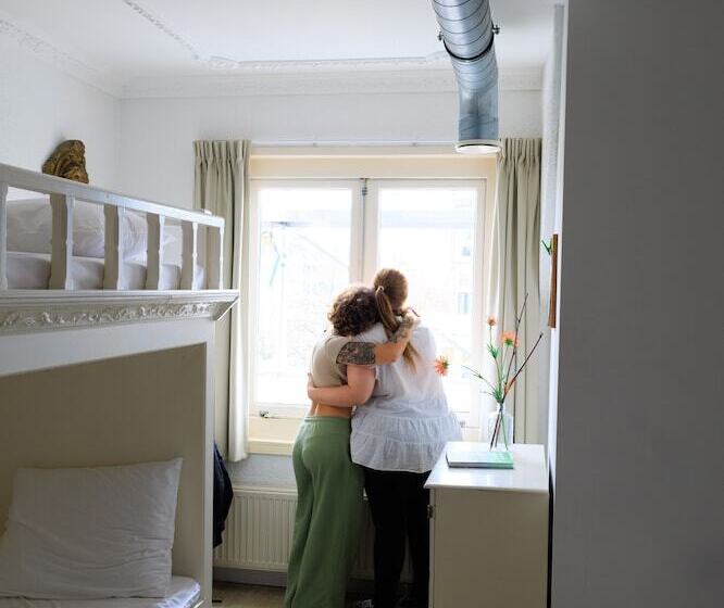 공동 객실, Will & Tate City Stay