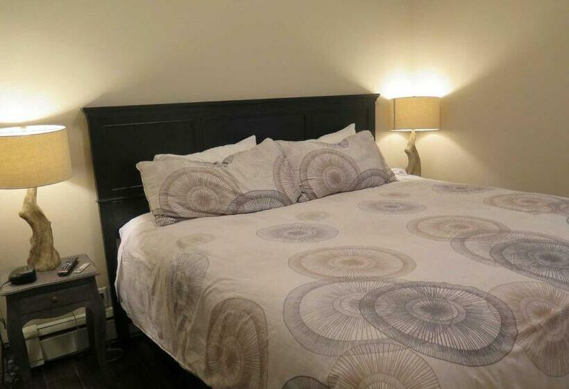 מיטת קינג בסוויטה, Western Hotel & Executive Suites