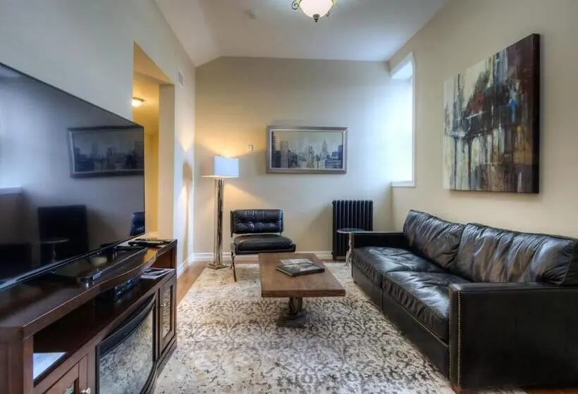 Ullakkosviitti, Western Hotel & Executive Suites