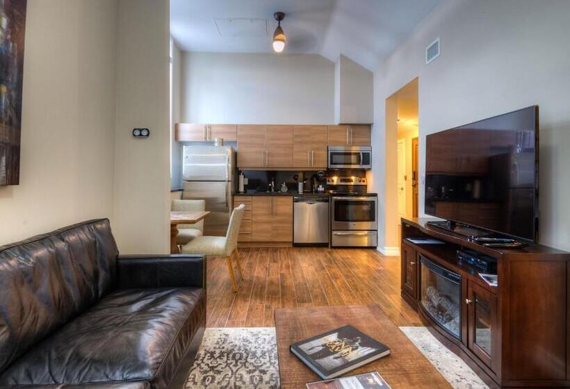 جناح دور أخير, Western Hotel & Executive Suites