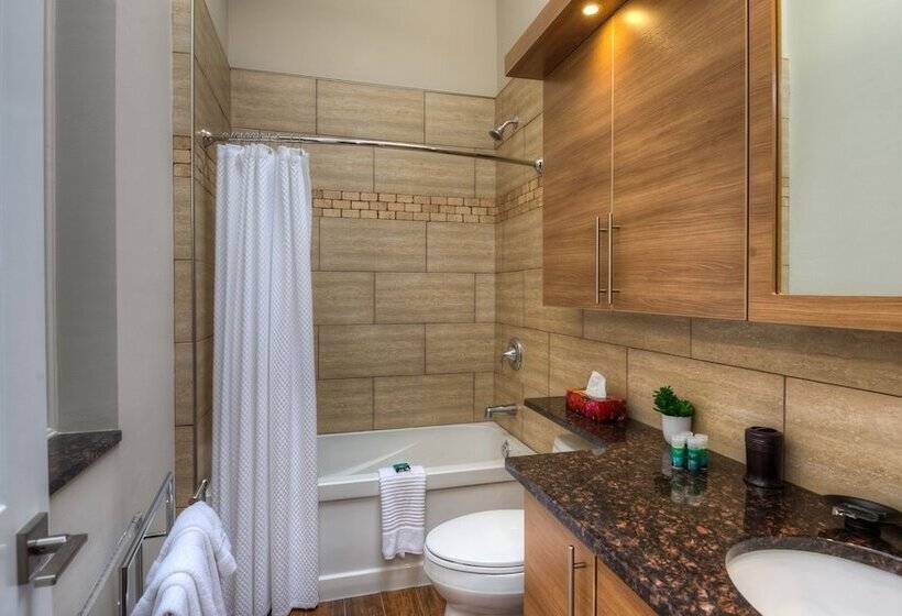 جناح ديلوكس, Western Hotel & Executive Suites