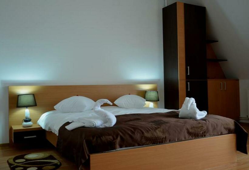 Escritório Estándar, Aparthotel Zorilor
