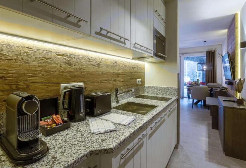 エコノミールーム, Avenida Mountain Lodges Saalbach