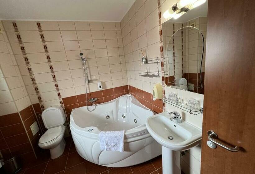 غرفة قياسية, Belvedere