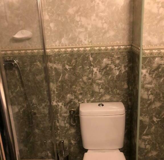 חדר סטנדרט יחיד, Condor