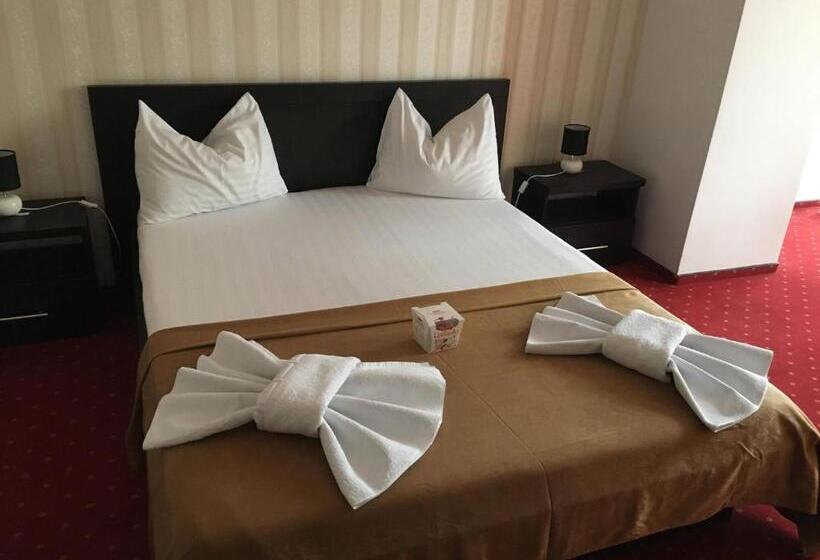 豪华房间, Corona