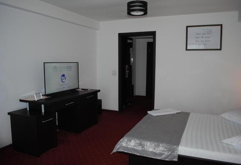 豪华房间, Corona