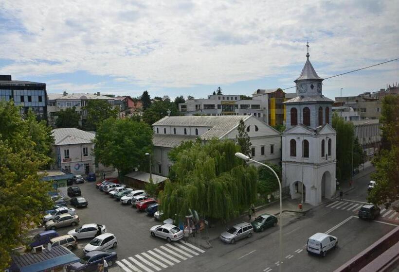 Номер Стандарт, Europolis