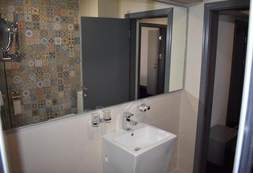 Люкс Повышенной Комфортности, Europolis