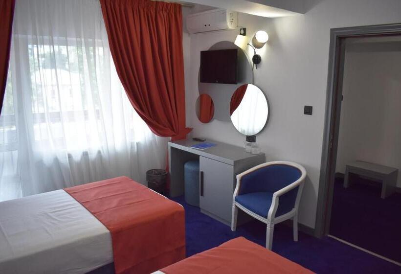 Люкс Повышенной Комфортности, Europolis