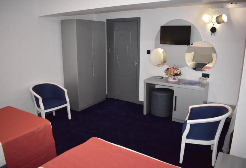 Апартаменты Deluxe 1 Спальня, Europolis