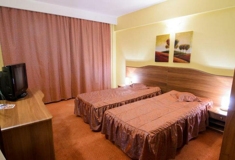 غرفة ديلوكس, Fan Sebes