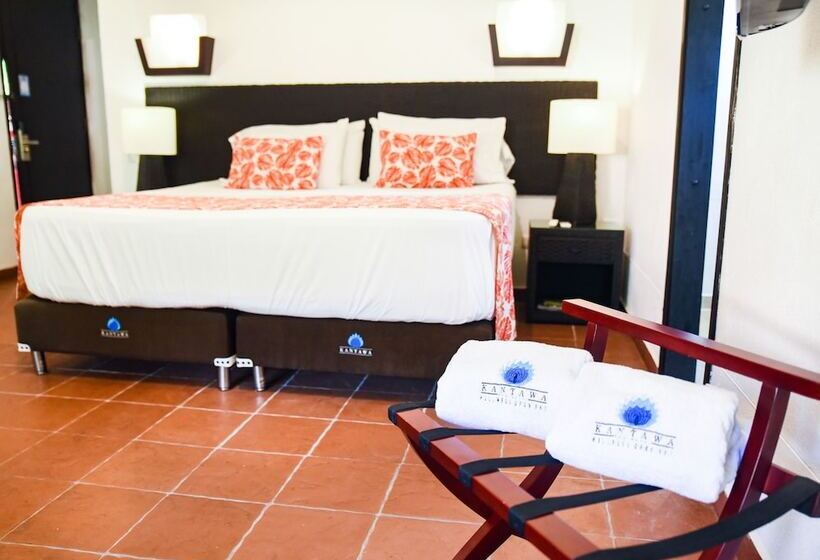 자쿠지 스위트, Kantawa Hotel & Spa   Solo Adultos