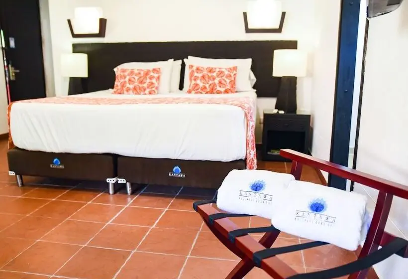 Sviitti Poreallas, Kantawa Hotel & Spa Solo Adultos