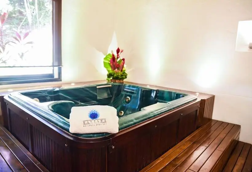 Sviitti Poreallas, Kantawa Hotel & Spa Solo Adultos