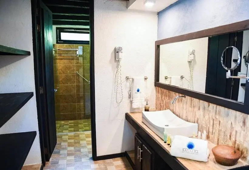 Sviitti Poreallas, Kantawa Hotel & Spa Solo Adultos