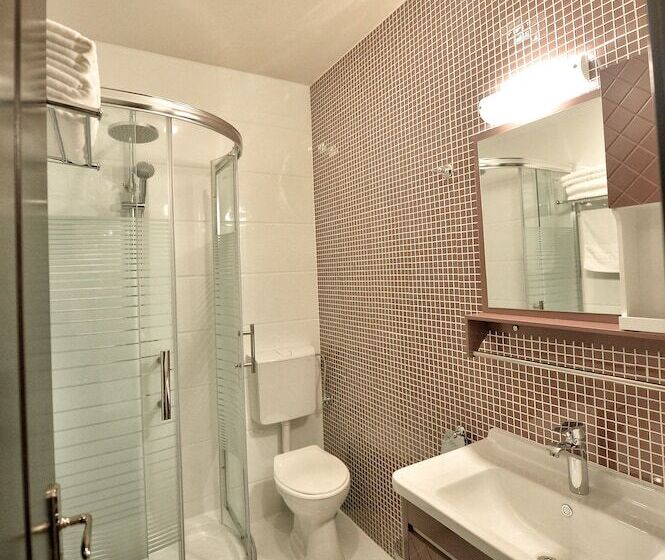 Номер Стандарт, Nevada