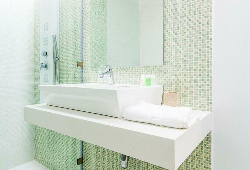 バルコニー付スイート, On Plonge Junior