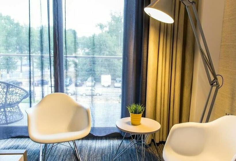 エコノミールーム, On Plonge Junior