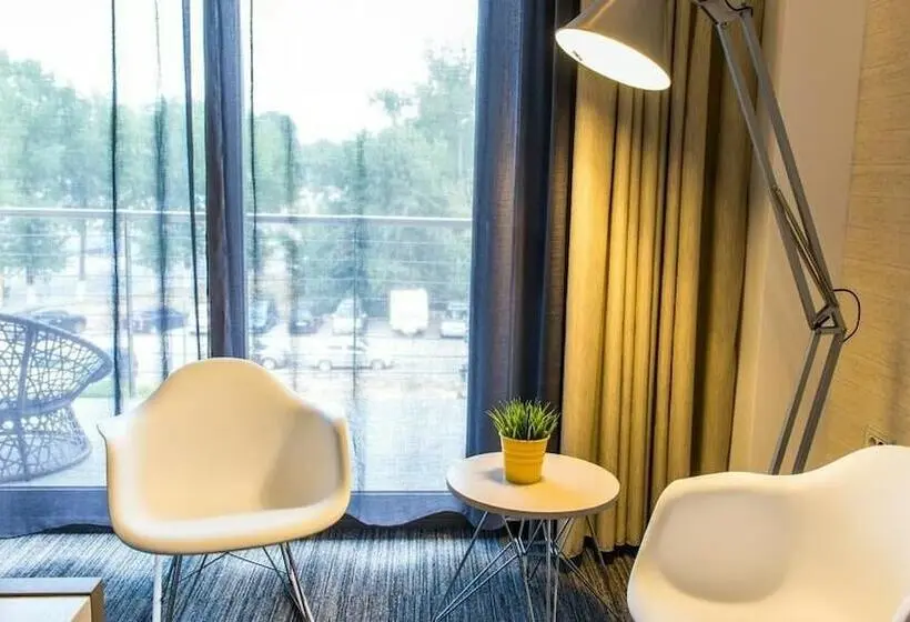Quarto Economy, On Plonge Junior