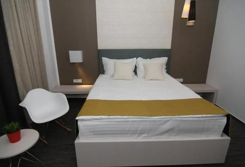 Quarto Economy, On Plonge Junior