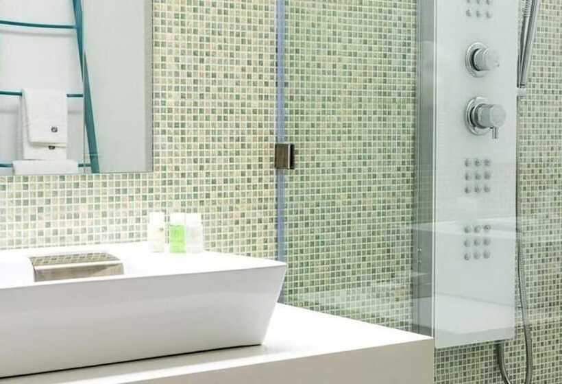 エコノミールーム, On Plonge Junior