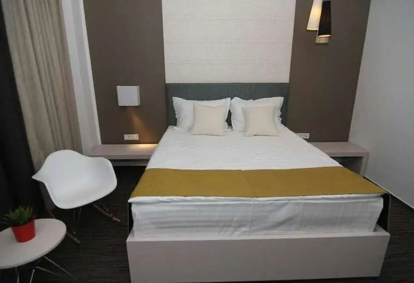 Quarto Economy, On Plonge Junior