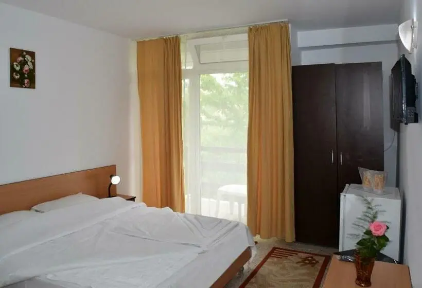 Quarto Estandar com Sacada, Sanda