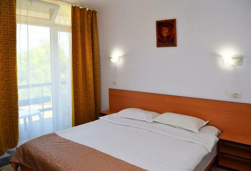 스탠다드 발코니 룸, Sanda