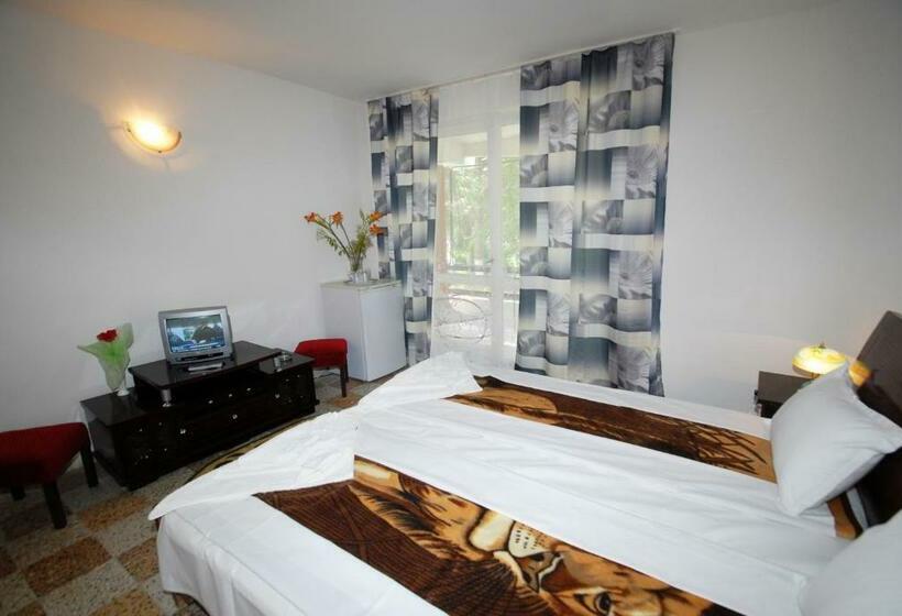 스탠다드 발코니 룸, Sanda