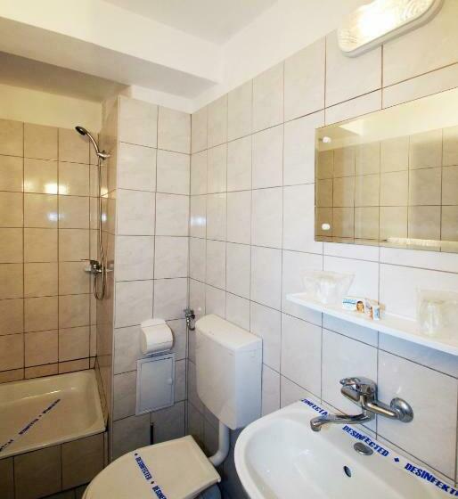 스탠다드 발코니 룸, Sanda