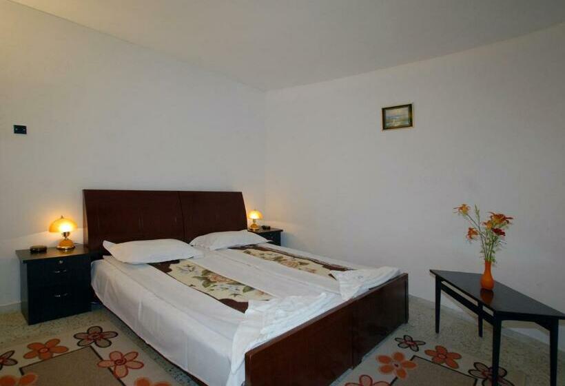 스탠다드 발코니 룸, Sanda