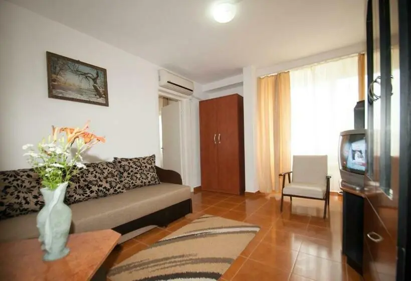Apartamento 1 Dormitório, Sanda
