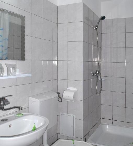 침실 1개 아파트, Sanda