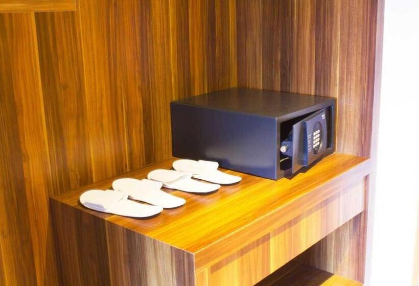 标准三人间, Swissbelexpress Kuta Legian