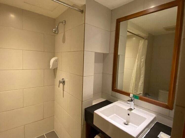 标准三人间, Swissbelexpress Kuta Legian