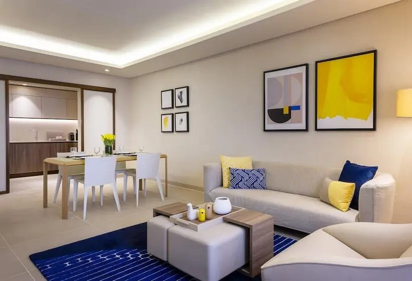 مجموعه ویستا شهر, Voco Doha West Bay Suites, An Ihg