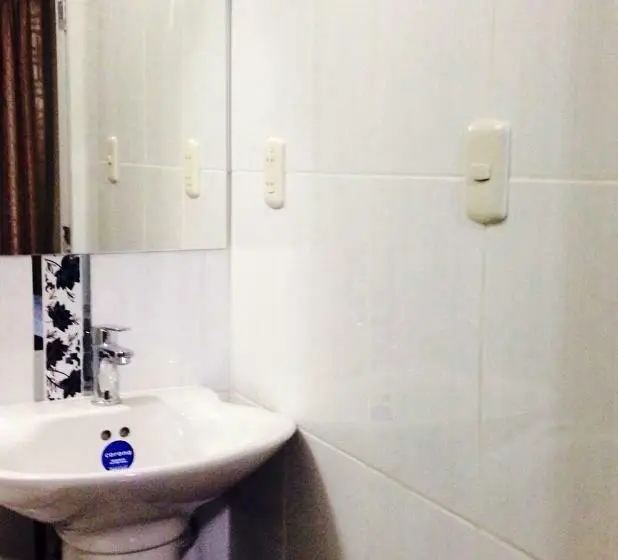 اتاق استاندارد یک نفره, B&b Cusing Wasi