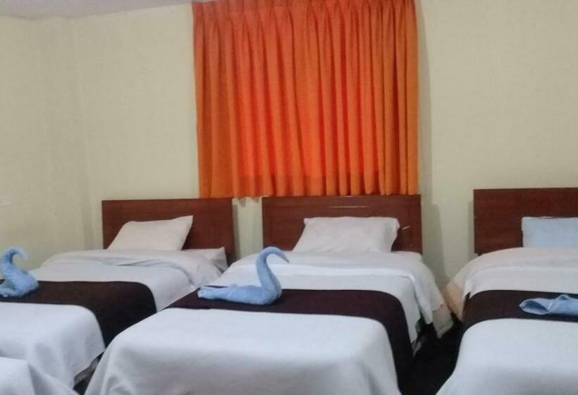 חדר סטנדרט לשלושה, Hostal Casa Del Montanista