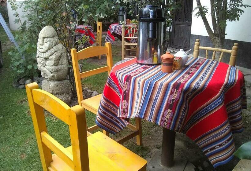 חדר סטנדרט לשלושה, Hostal Casa Del Montanista