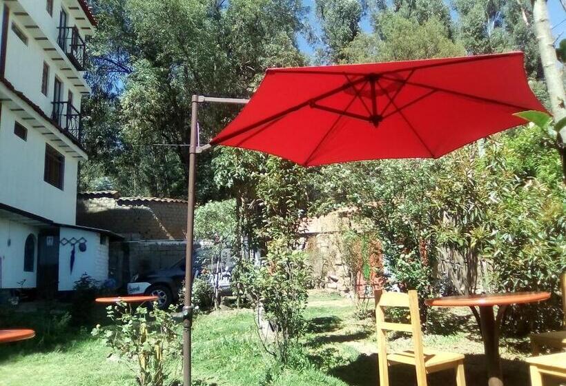 חדר סטנדרט לשלושה, Hostal Casa Del Montanista