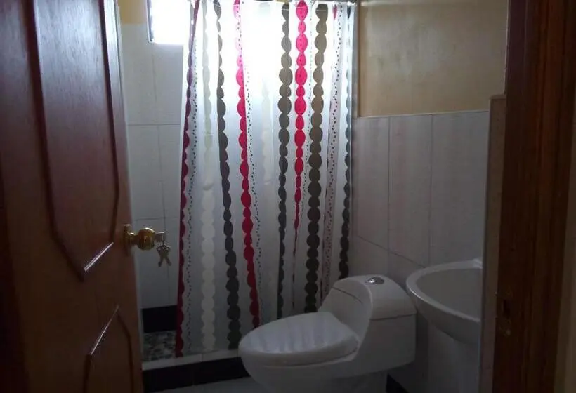 اتاق اکونومی, Hostal Casa Del Montanista