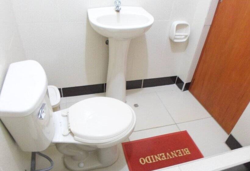 חדר סטנדרט לארבעה, Hostal Casa Del Montanista